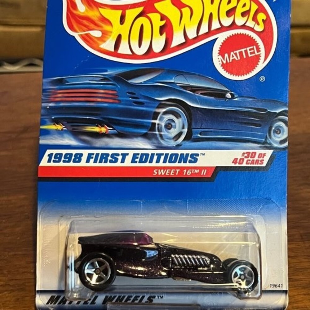 Vintage Hot Wheels 1998 First Editions #30 Sweet 16TH II